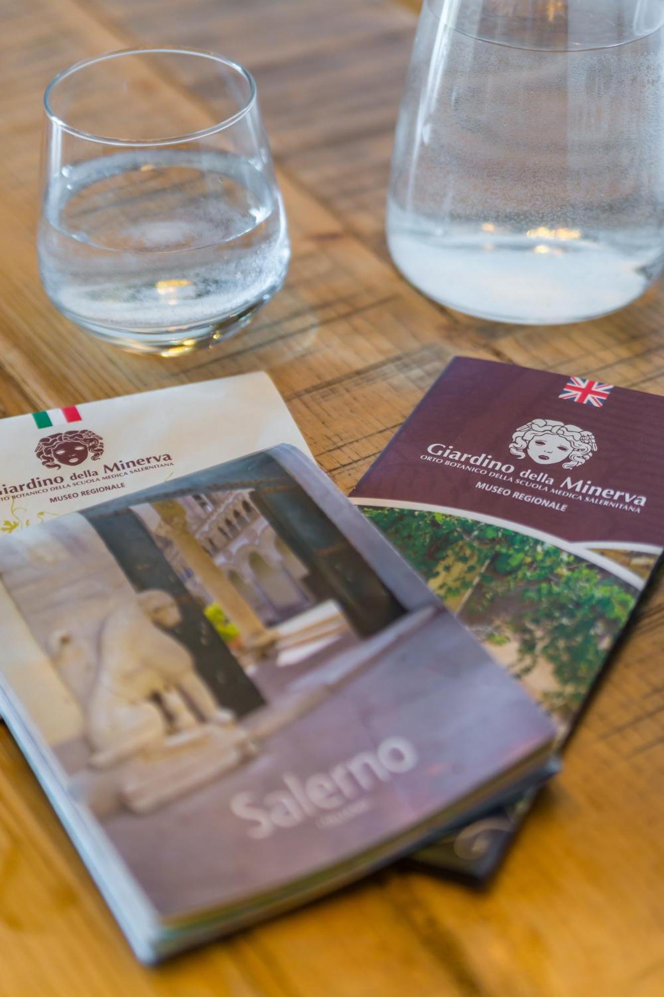 Starhost - Minerva Suite Salerno Dış mekan fotoğraf