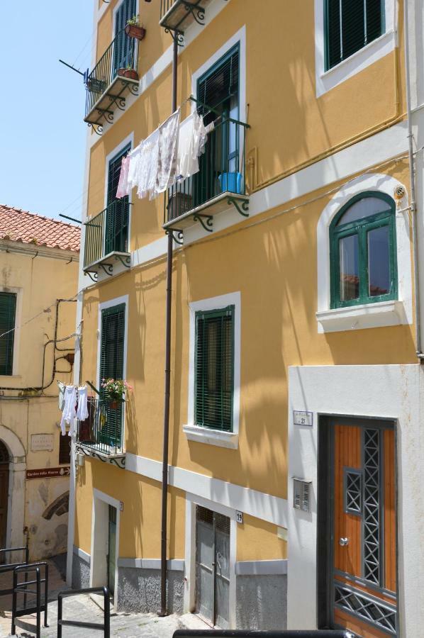 Starhost - Minerva Suite Salerno Dış mekan fotoğraf